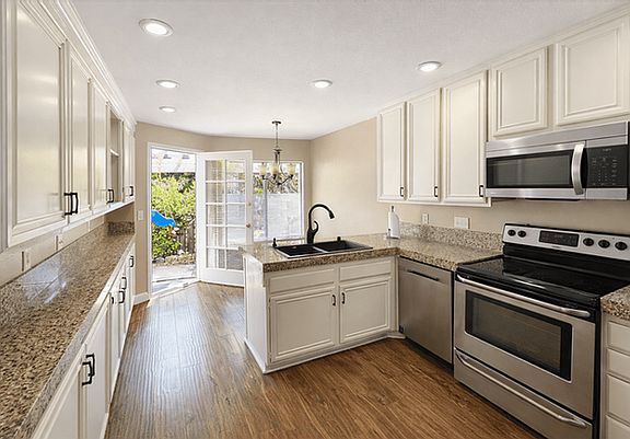 2nd image of 7515 Cowles Mountain Blvd