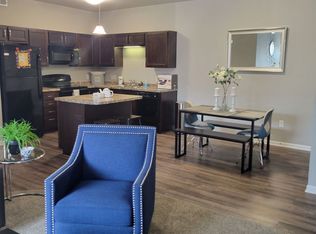 10516 Dorset Dr UNIT 13, Johnston, IA 50131