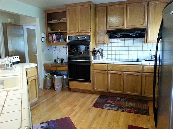 4th image of 10460 Imperial Ave