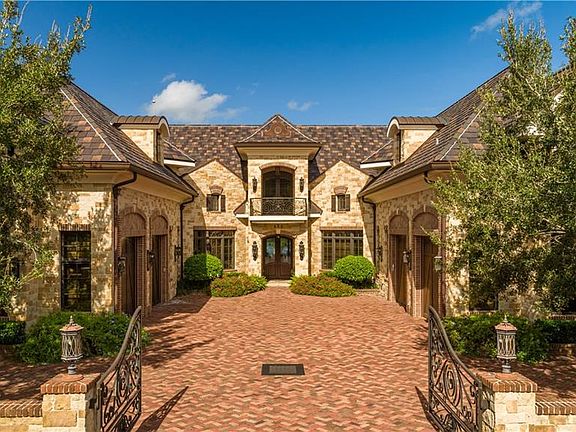 4th image of 430 Bluff View Dr