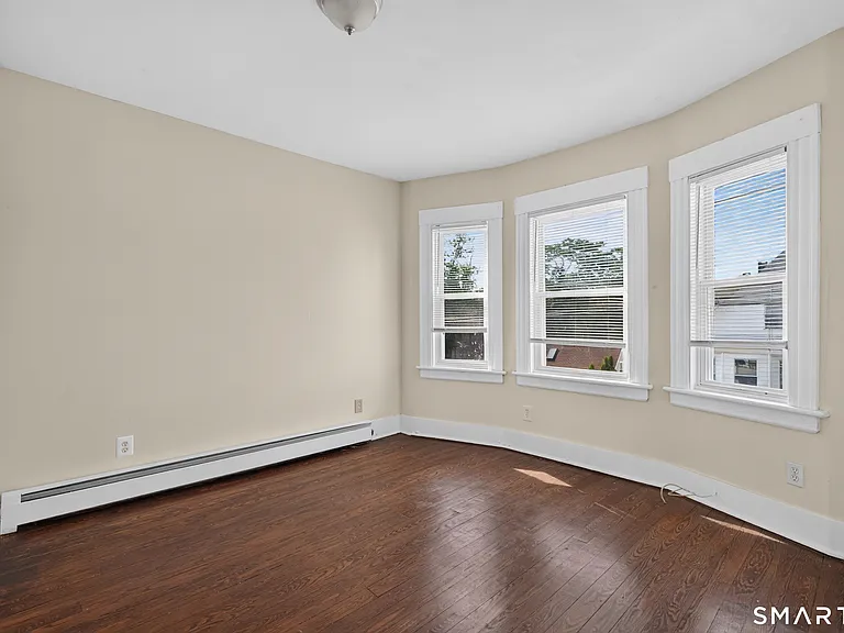 40-44 Vine St #3 — Photo 23