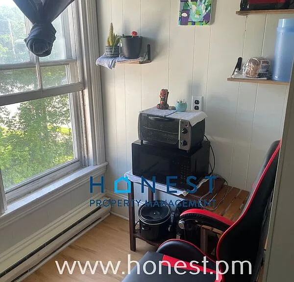 51 Cushing St #4 — Photo 2