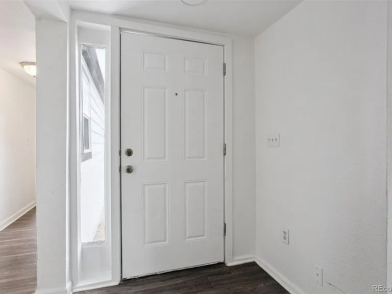 3200 W Custer Pl — Photo 9