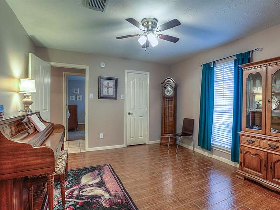 5th image of 3411 Windcrest Ct