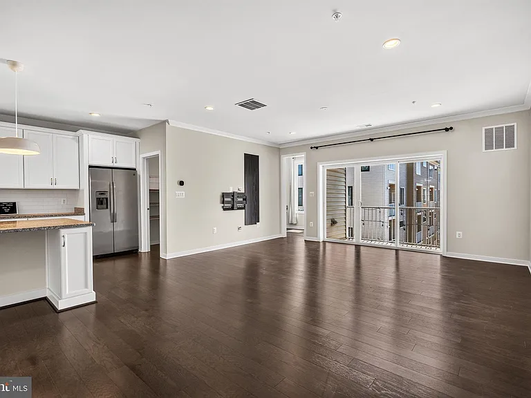 23685 Hopewell Manor Ter — Photo 6