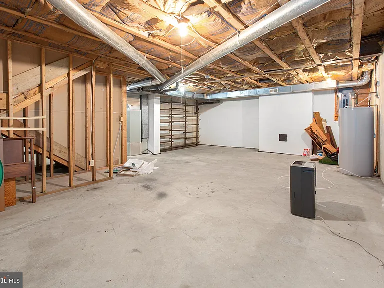 1011 Charles St #C — Photo 50