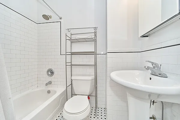 Rented by Living New York | media 19