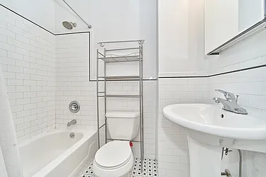 Rented by Living New York