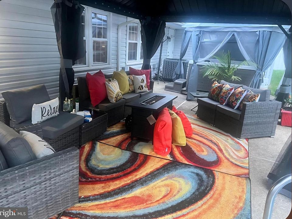 2703 Pinewood Dr, Waldorf, MD 20601 | MLS #MDCH2051592 | Zillow