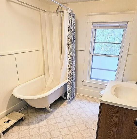 206 Oak St #2 — Photo 7