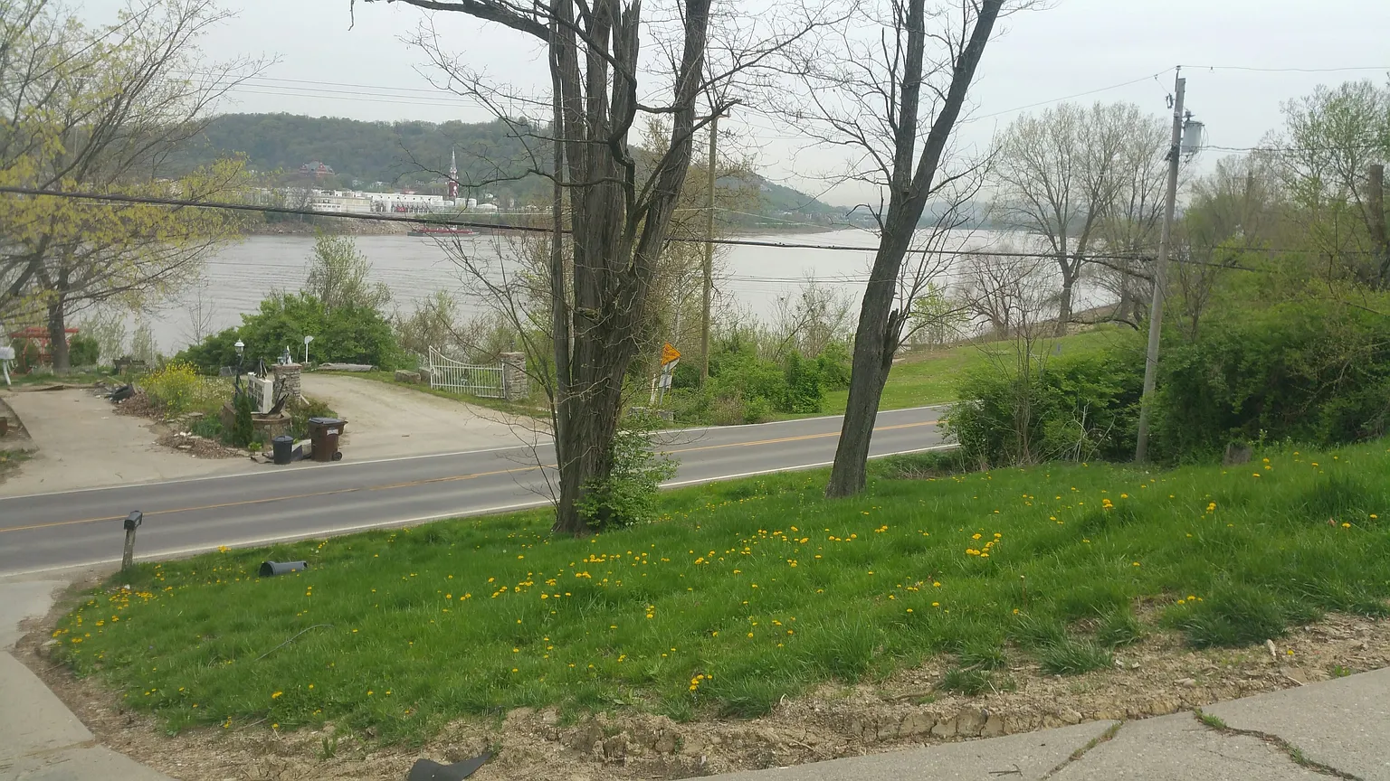 455 River Rd photo 1