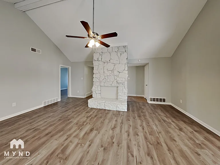 6919 Glenwick Dr — Photo 8
