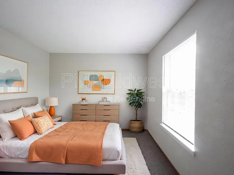 10325 Liverpool Way — Photo 18