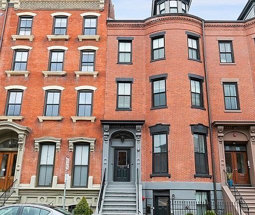 4th image of 666 Massachusetts Ave #1