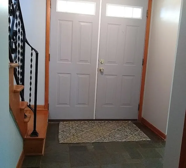 102 Marseille Dr — Photo 8