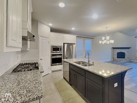 5th image of 1424 Bird Cherry Ln