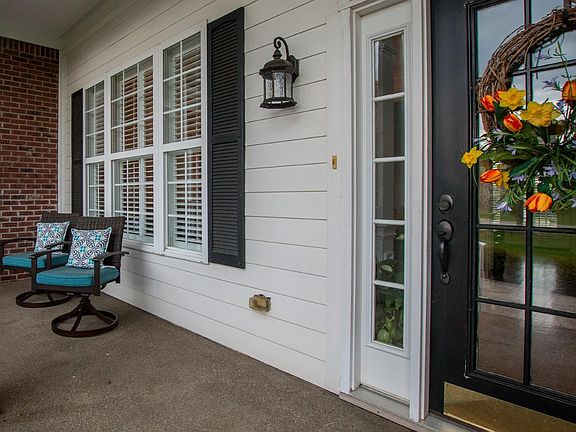 5th image of 120 Mill Springs Cir