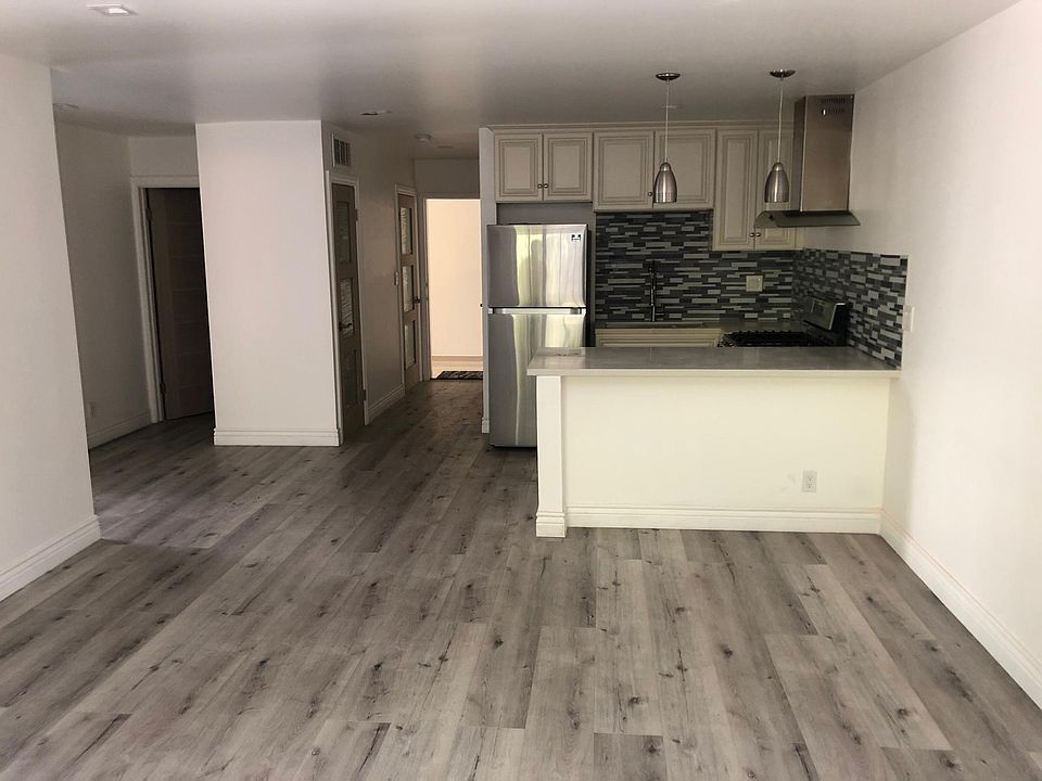 1st image of 1316 W Sunset Blvd #8