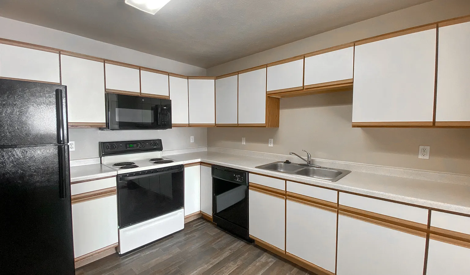 Amber Fields Apartments — Photo 2