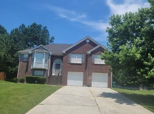 7672 Pond View Ln, Lithonia, GA 30058