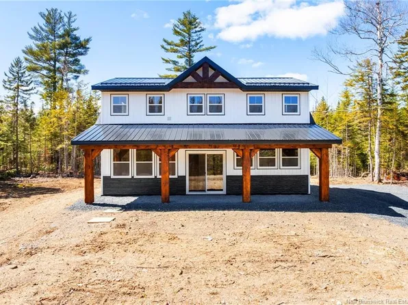 120 John Chessie Dr, Hanwell, NB E6K 2Z6