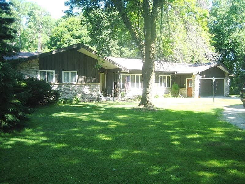 1st image of 1830 Karen Cir