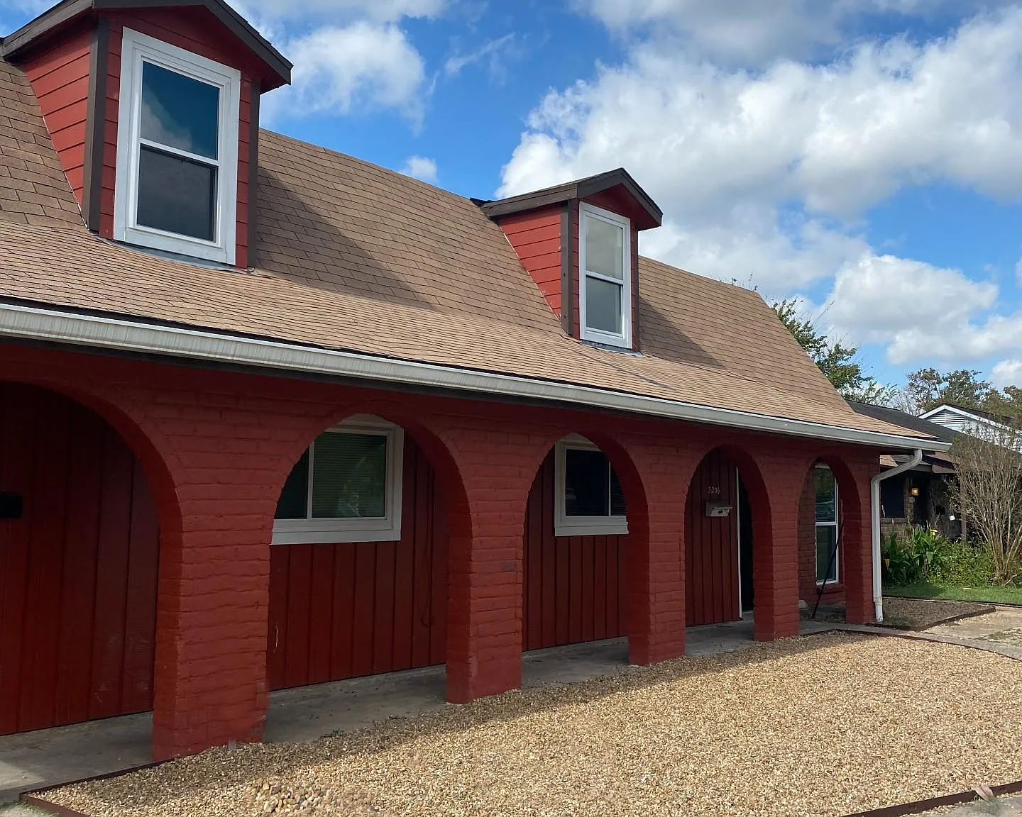 2 bed, 1.5 bath, 1250 sqft, $1,200 — Photo 1