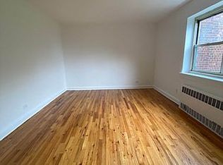 82-34 138th St APT 22, Jamaica, NY 11435