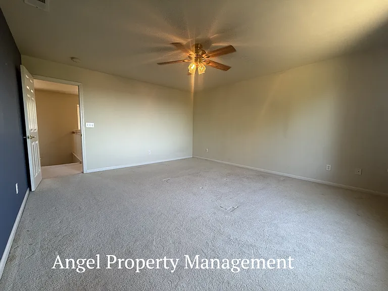 1245 Oak Haven Way — Photo 9