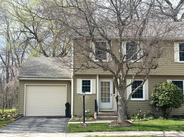 33 Early Dawn Circle, Windsor, CT 06095