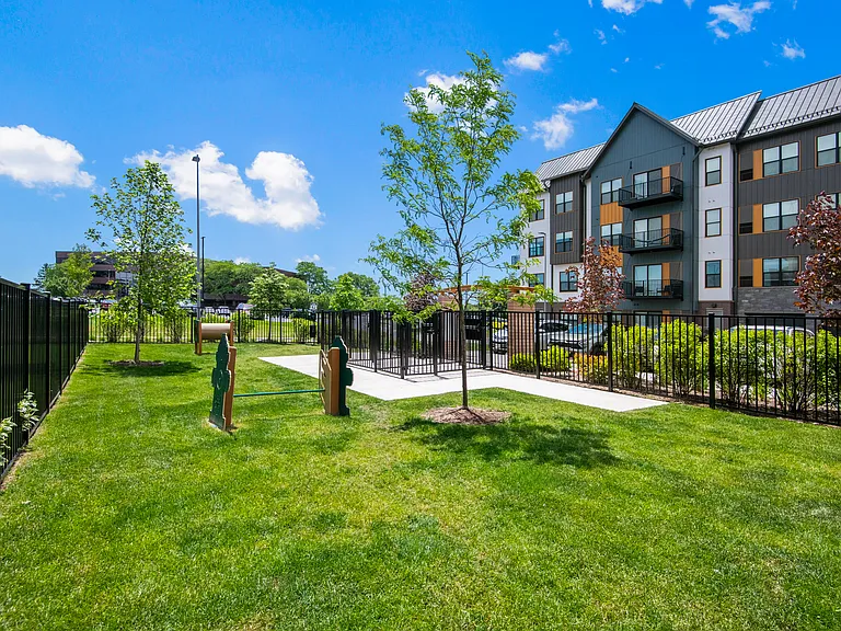 The Ruby at Brookfield — Photo 16