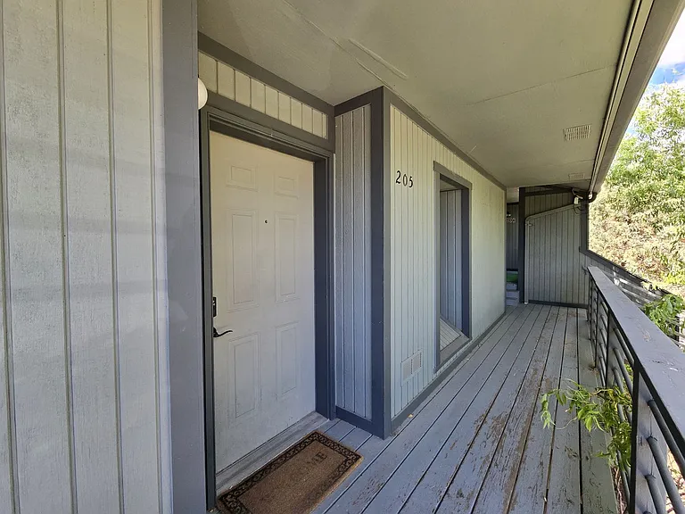 1300 Iris St #205 — Photo 12