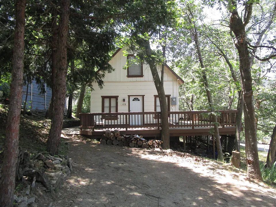 428 Tetley Ln