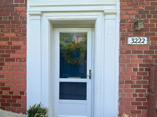 3222 Gunston Rd, Alexandria, VA 22302