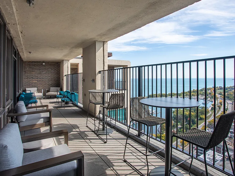 3450 N. Lake Shore Drive — Photo 17