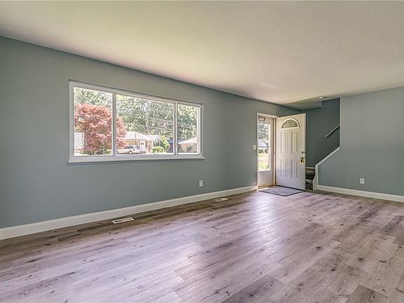 2nd image of 33866 Beach Park Ave