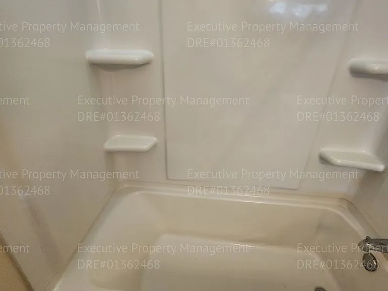 709 Deseret Way — Photo 33