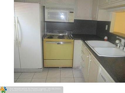 4th image of 3530 NW 52nd Ave APT 412