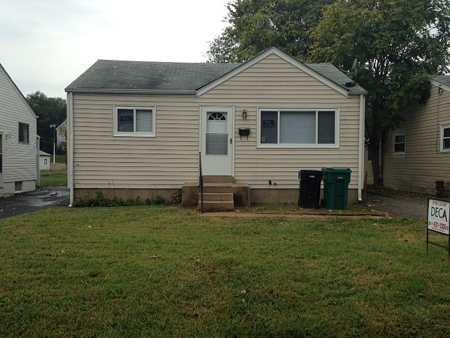 1st image of 9911 Erie Ave