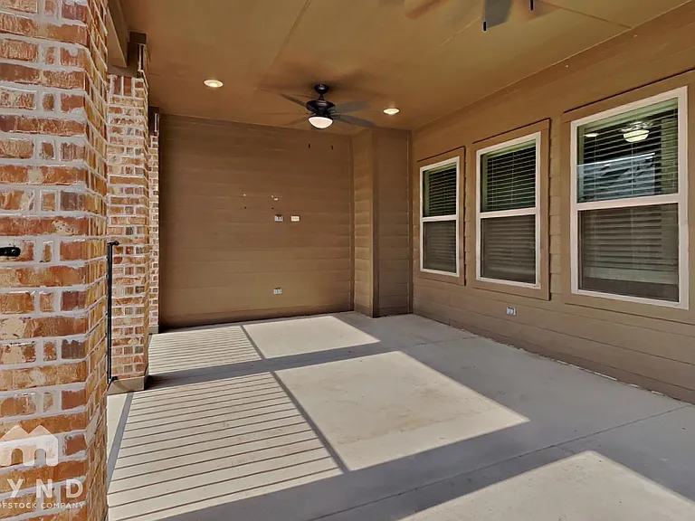 4254 Shavano Dr — Photo 18