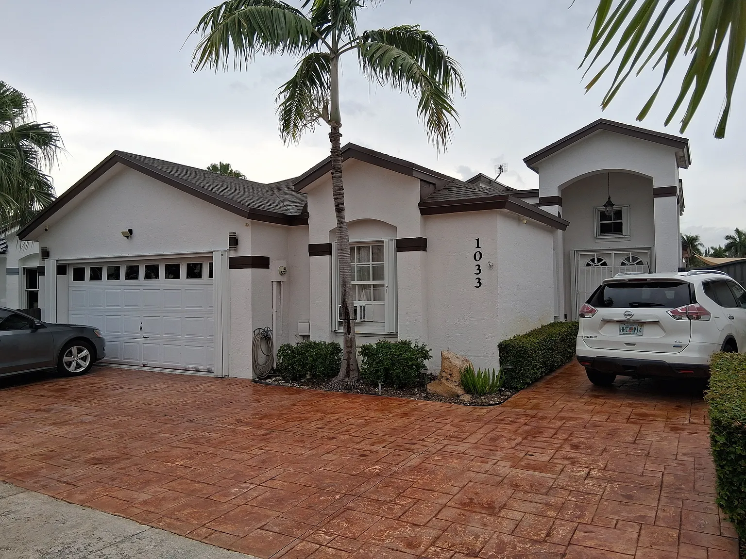 3 bed, 1850 sqft, $3,950 — Photo 1