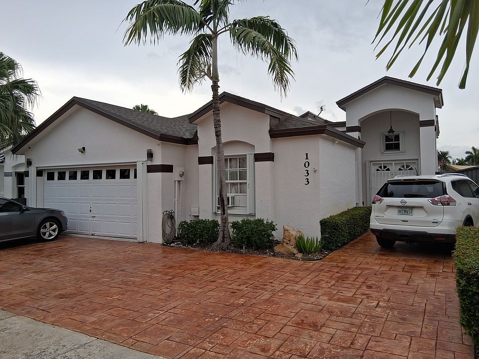 1st image of 1033 NW 132nd Ct