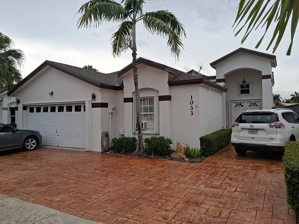 1033 NW 132nd Ct