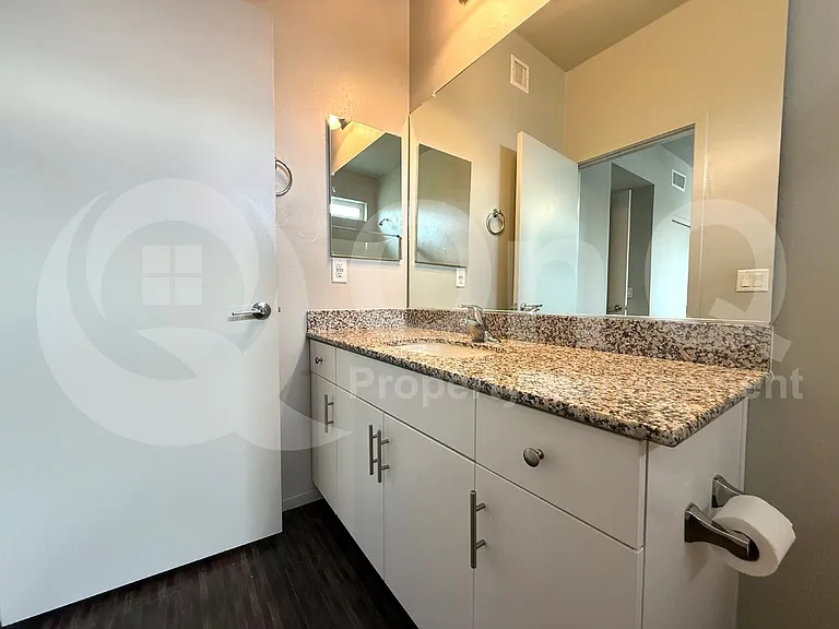 848 E Park Modern Dr — Photo 18
