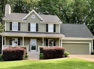 6 Flint Ridge Ct, Greensboro, NC 27407