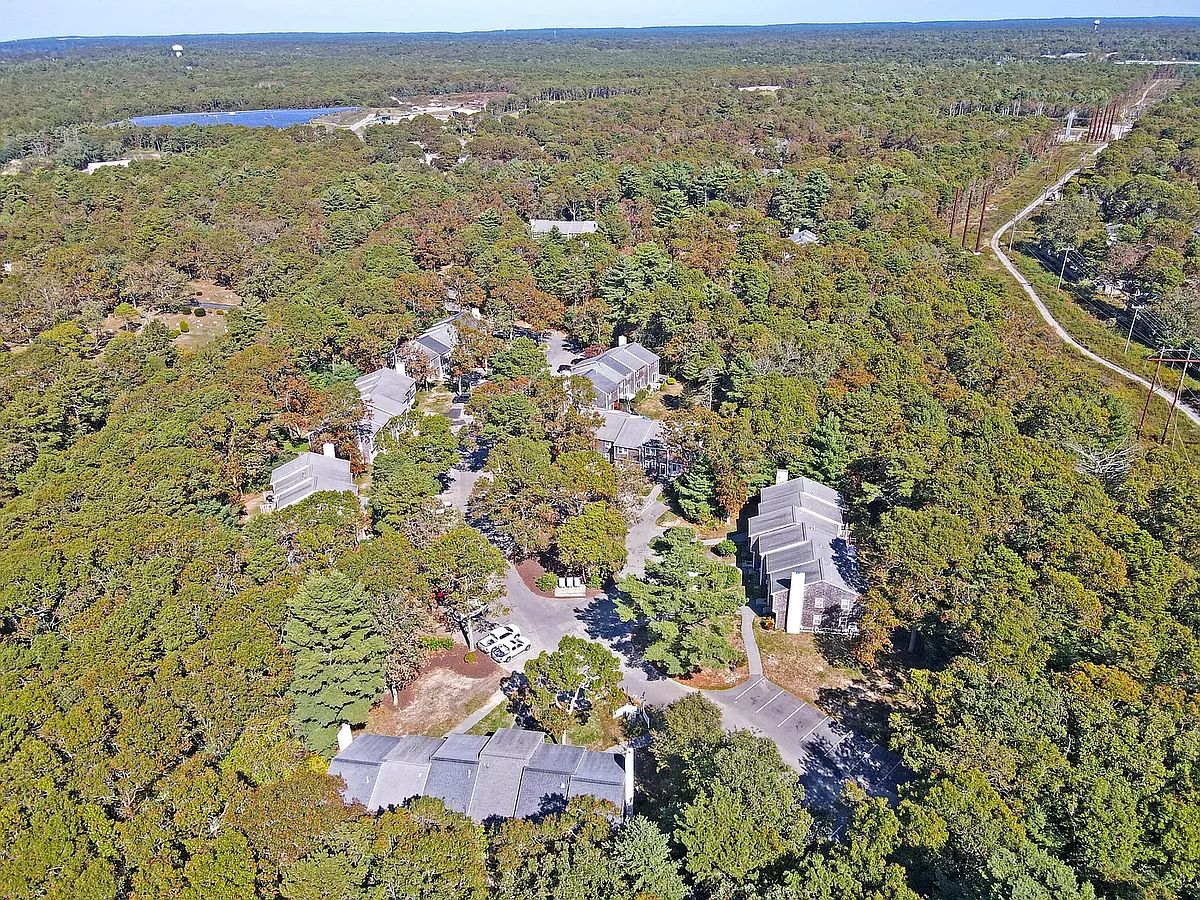 Building Photo - 300 Falmouth Rd #7E