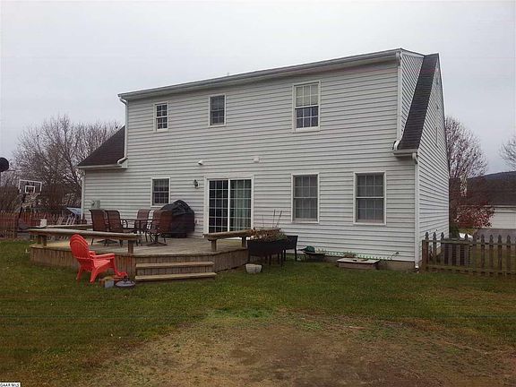 3rd image of 101 Meadowdale Dr