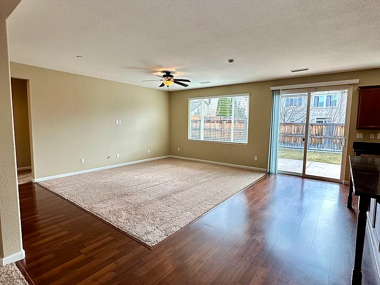 2827 Earthstone Dr — Photo 6