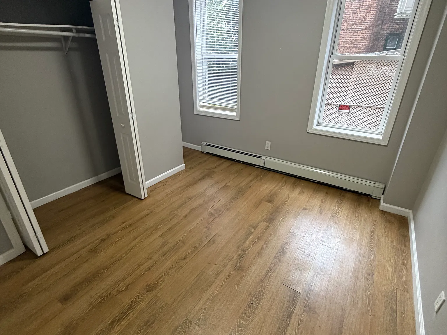 2 bed, 650 sqft, $2,400 — Photo 2