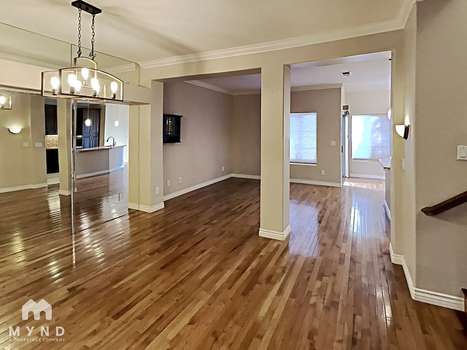 2 bed, 2.5 bath, 1997 sqft, $6,100 — Photo 3